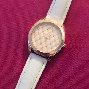 Elegant White and Gold Watch